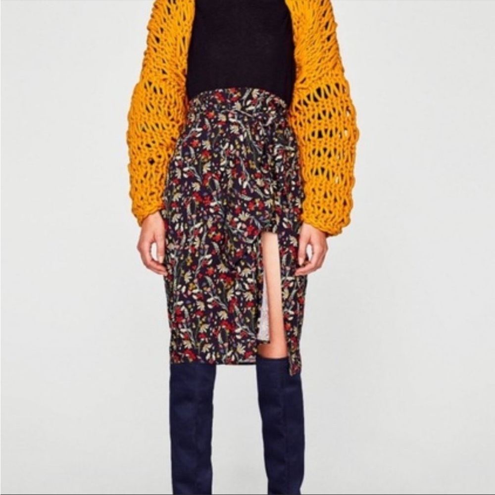Zara MIDI Wrap Skort Size Medium NWOT